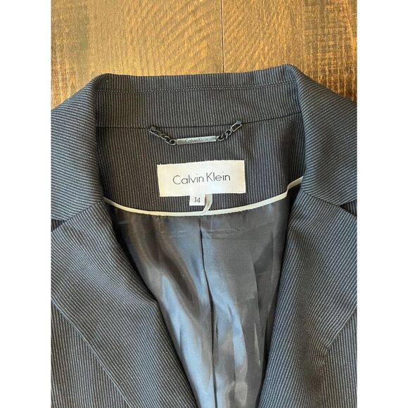 Calvin Klein Womens Black/White Pinstripe 2 Piece Blazer Suit With Skirt Size 14 - Picture 7 of 9